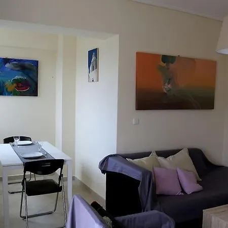 Apartment Fly Me To The Moon! *